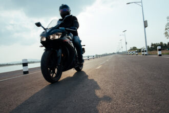 Obtenir un tarif d'assurance moto dans ChatGPT : APRIL Moto franchit un cap !
